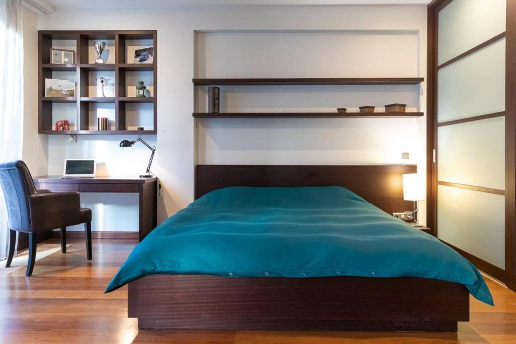 Cozy River-Side Apartment Right In Рига Екстериор снимка
